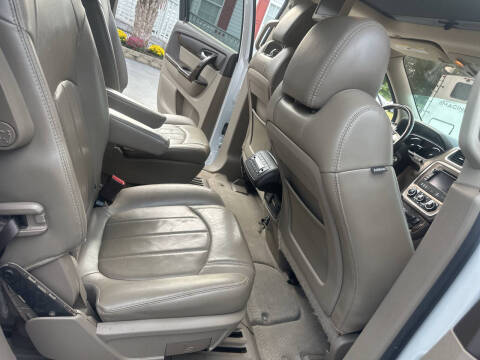 2016 GMC Acadia Denali