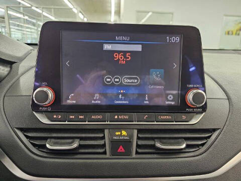 2021 Nissan Altima 2.5 SV