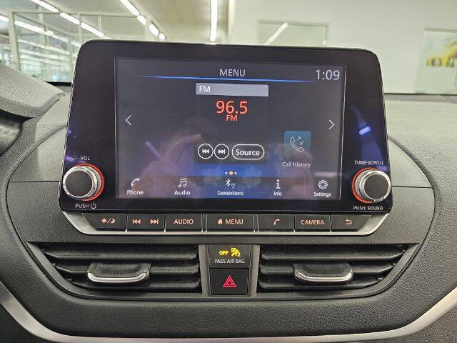 2021 Nissan Altima 2.5 SV