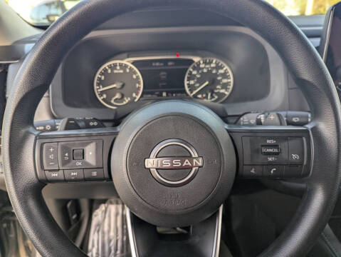 2024 Nissan Pathfinder S