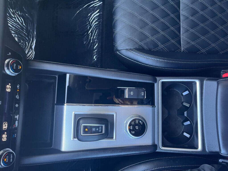 2024 Mitsubishi Outlander SEL