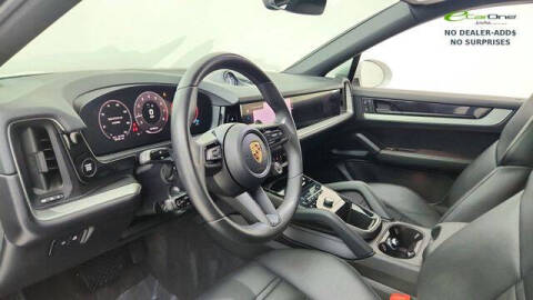 2024 Porsche Cayenne Coupe