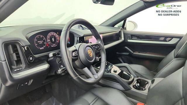 2024 Porsche Cayenne Coupe
