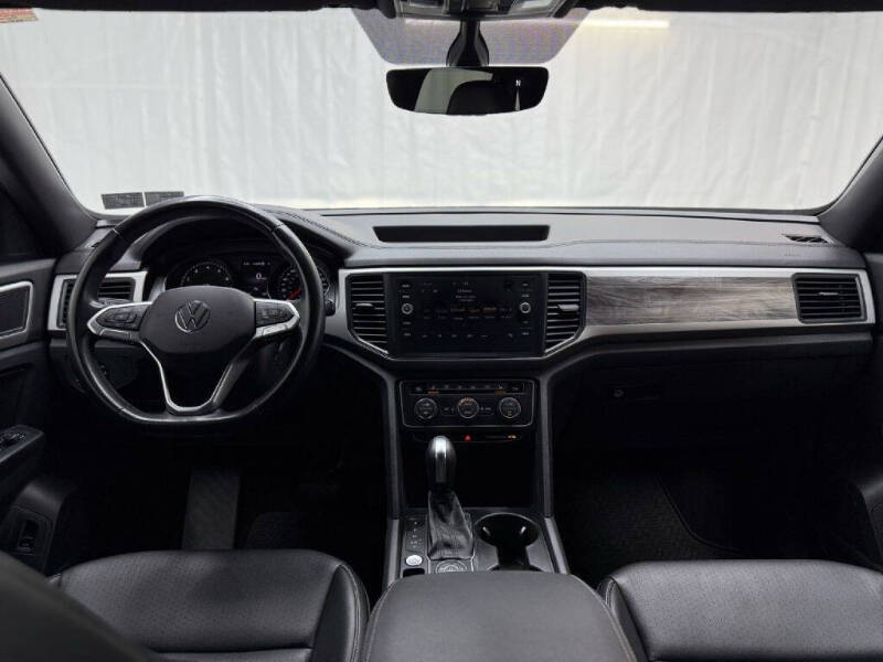 2020 Volkswagen Atlas Cross Sport SE 4Motion