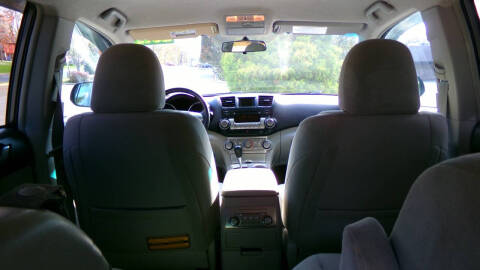 2012 Toyota Highlander SE