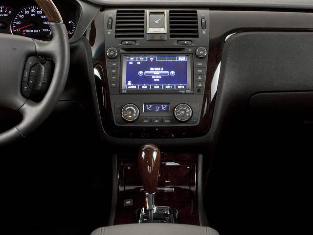 2010 Cadillac DTS Luxury Collection