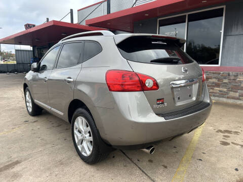 2013 Nissan Rogue S