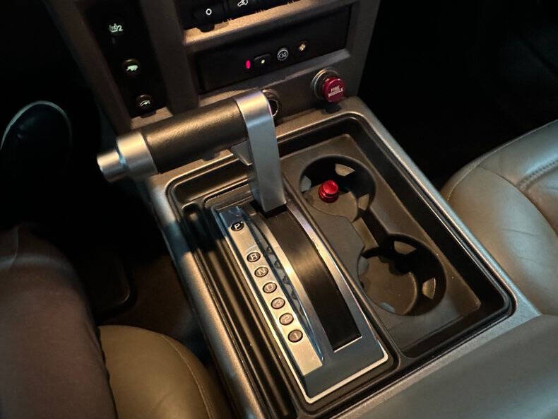 2004 HUMMER H2