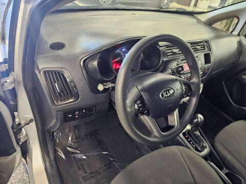 2015 Kia Rio 5-Door LX