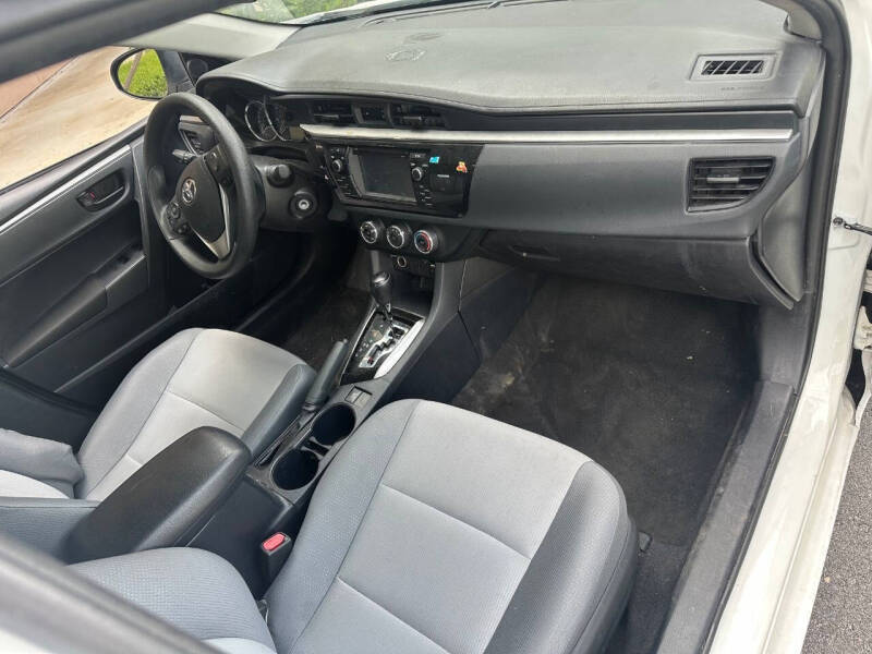 2016 Toyota Corolla LE