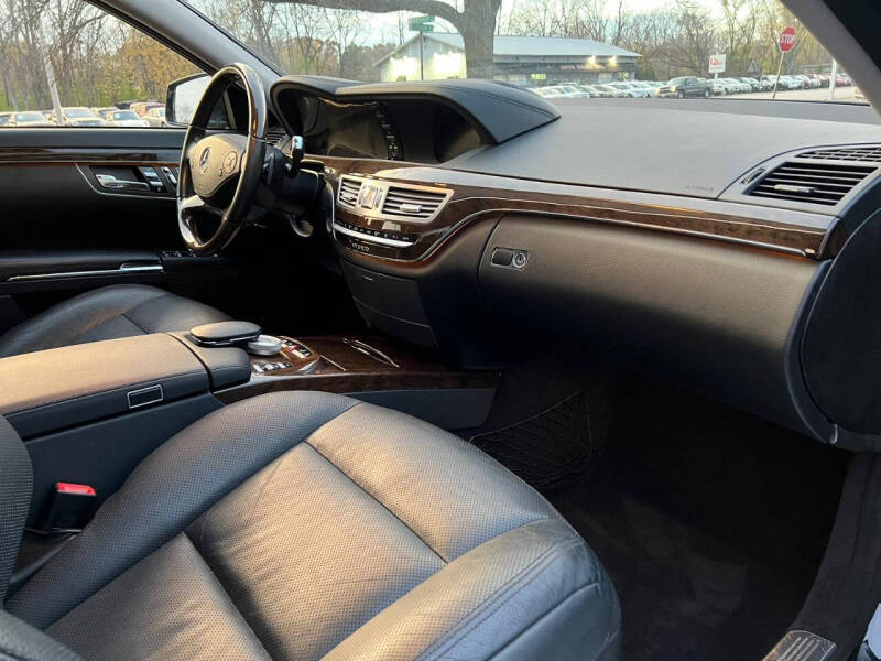 2011 Mercedes-Benz S-Class S 400 Hybrid