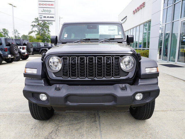 2024 Jeep Wrangler Sport RHD