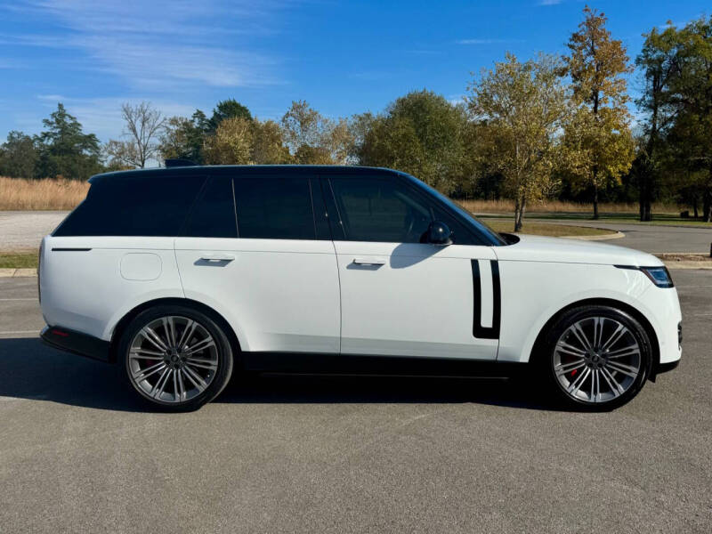2023 Land Rover Range Rover P530 SE