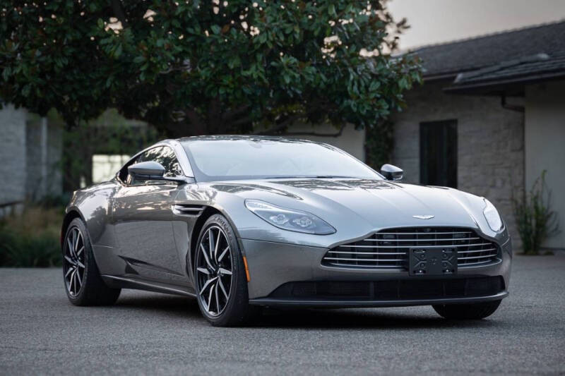 2018 Aston Martin DB11 Base photo 45