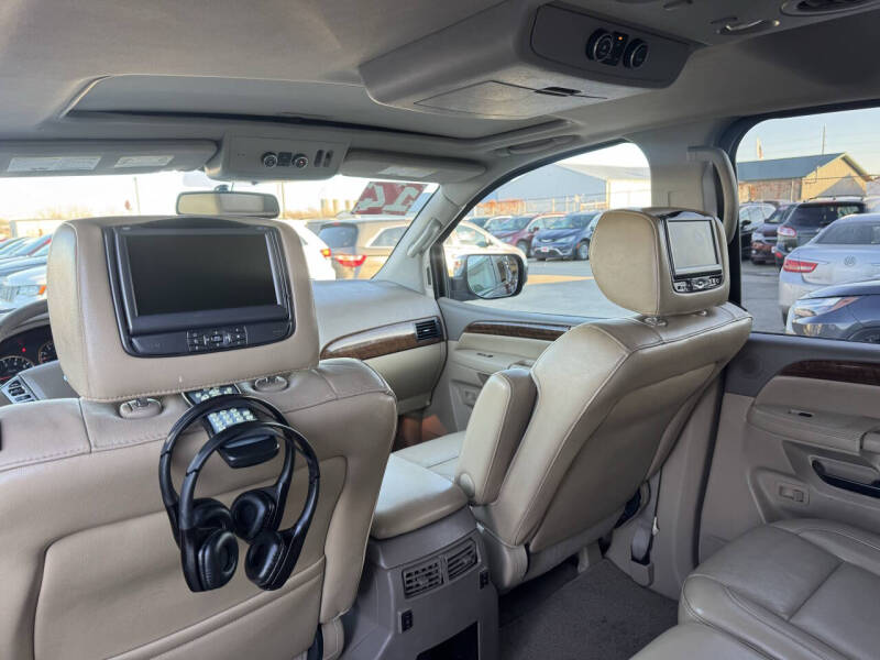 2014 Nissan Armada Platinum