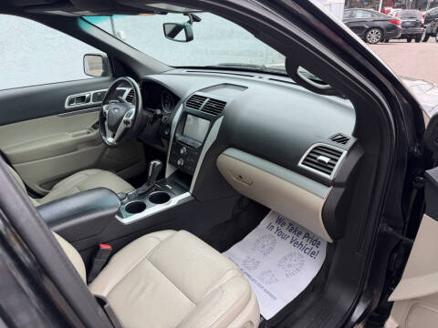 2011 Ford Explorer XLT
