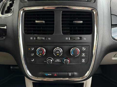 2015 Dodge Grand Caravan American Value Package