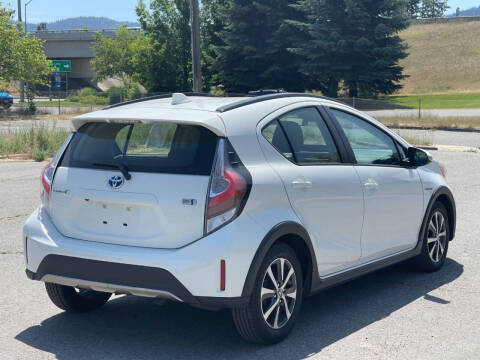 2018 Toyota Prius c Three