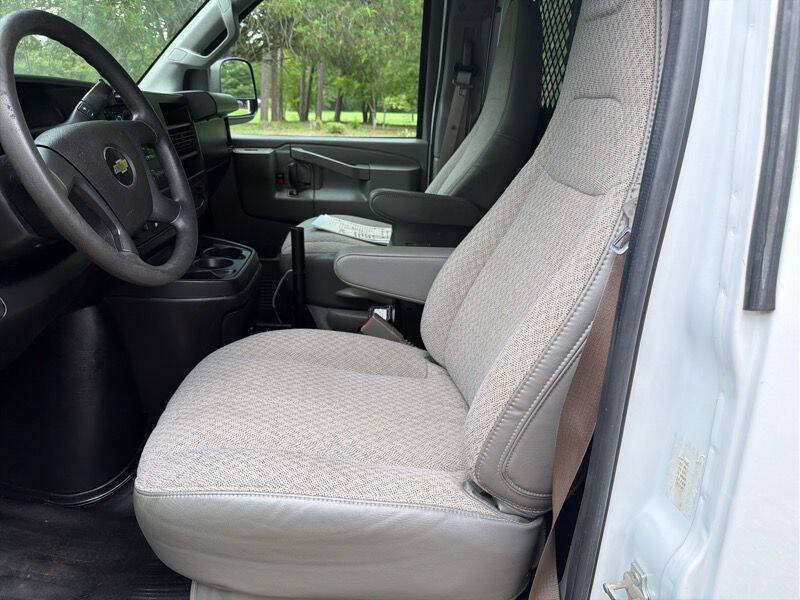 2017 Chevrolet Express 2500