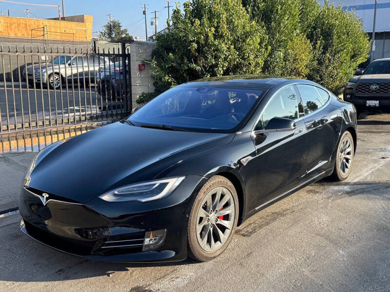 2016 Tesla Model S 90D