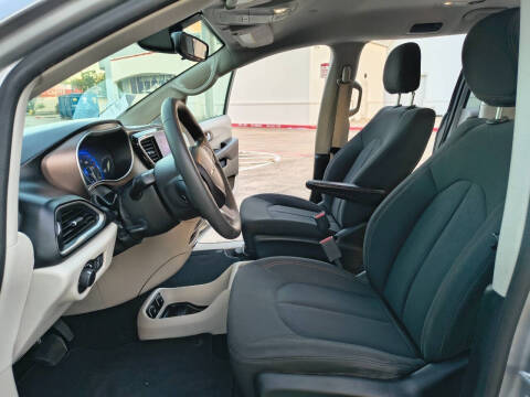 2017 Chrysler Pacifica Touring