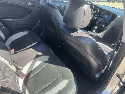 2011 Kia Optima SX Turbo