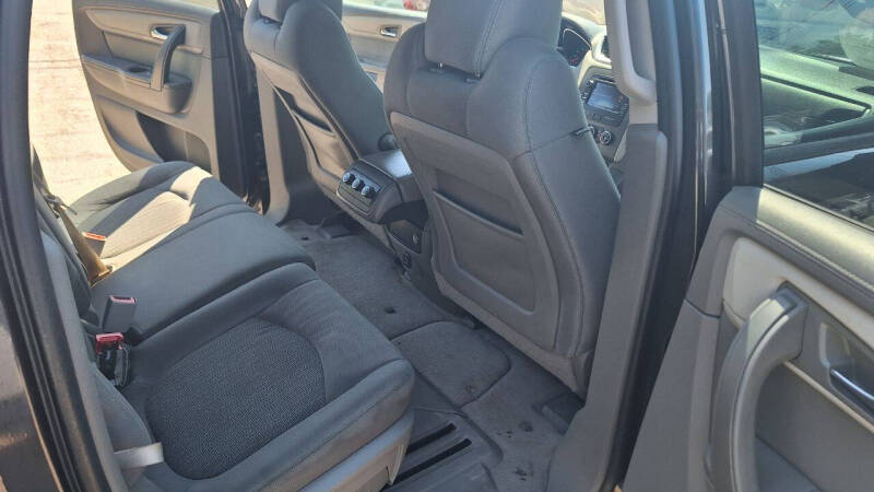 2017 Chevrolet Traverse LS