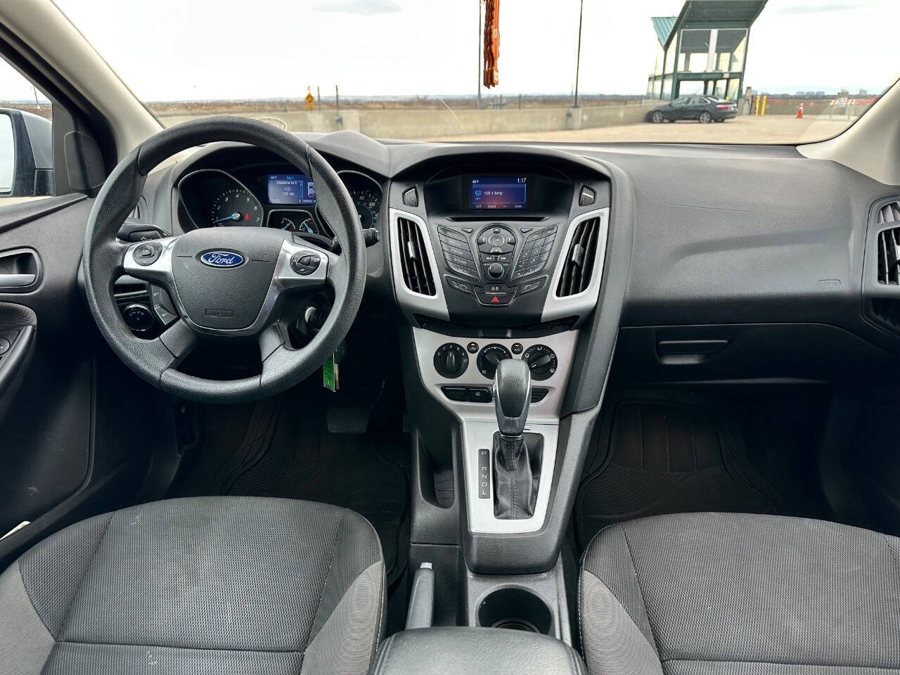 2014 Ford Focus SE photo 20