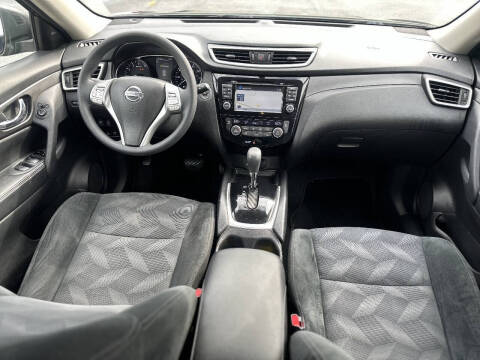 2015 Nissan Rogue SV