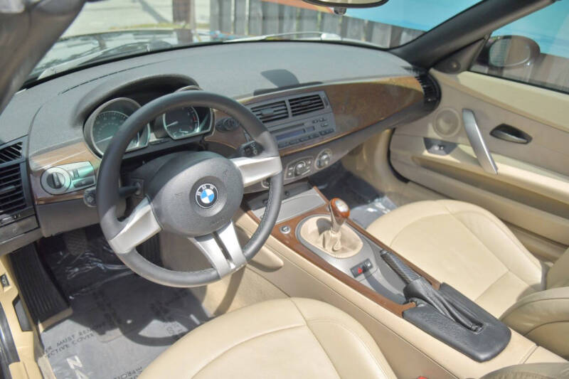 2003 BMW Z4 2.5i