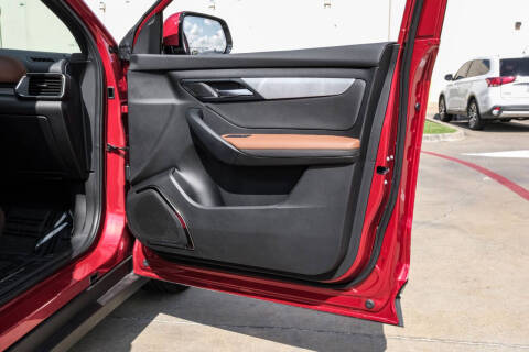 2024 VinFast VF8 Plus