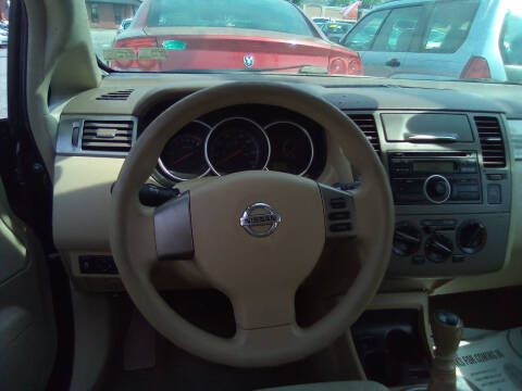 2012 Nissan Versa 1.8 S