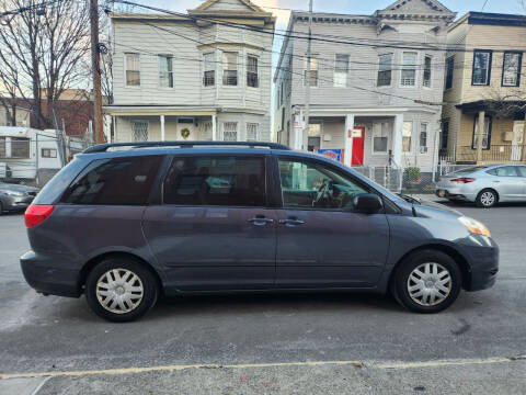 2008 Toyota Sienna for sale at BLS AUTO SALES LLC in Bronx NY