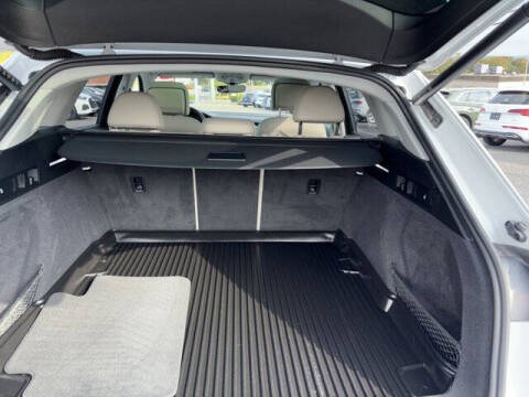 2024 Audi Q8 e-tron quattro Premium Plus