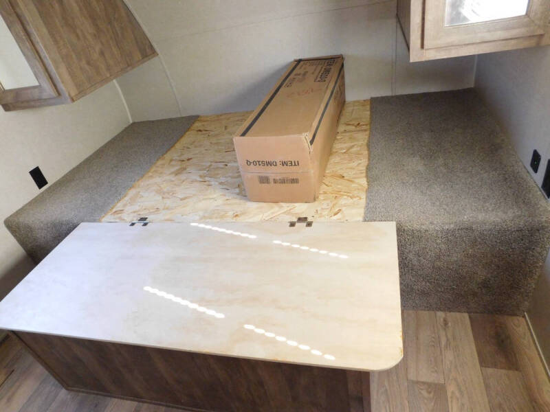 2019 Palomino Puma XLE Lite