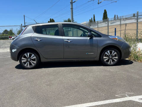 2015 Nissan LEAF S