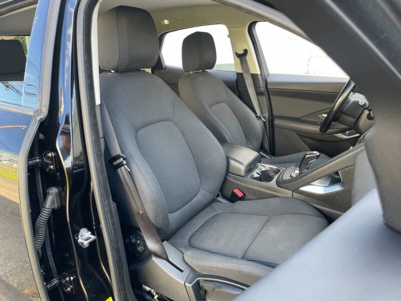 2019 Jaguar E-PACE P250