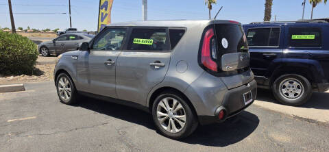 2015 Kia Soul +