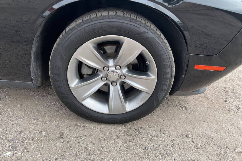 2016 Dodge Challenger SXT
