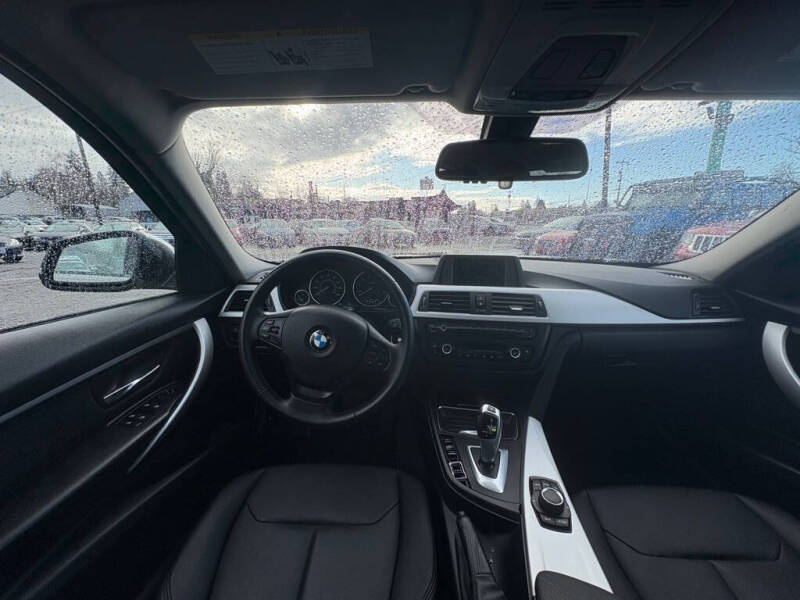 2013 BMW 3 Series 328i