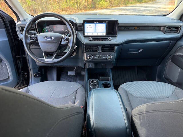 2022 Ford Maverick XL