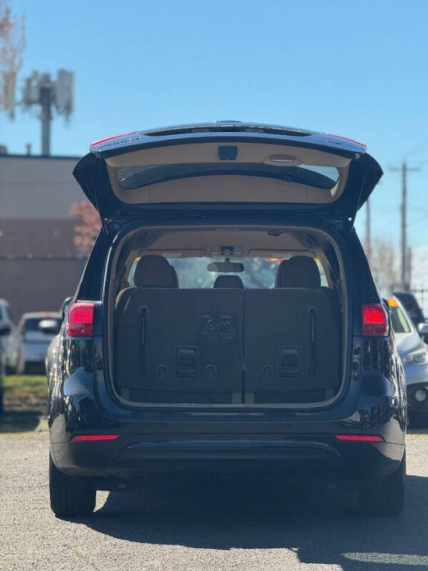2016 Kia Sedona LX