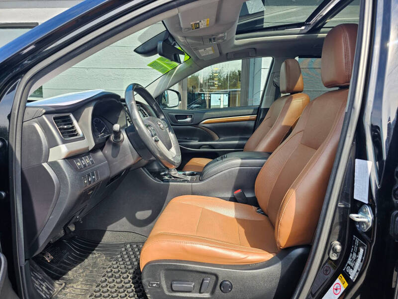 2017 Toyota Highlander Limited