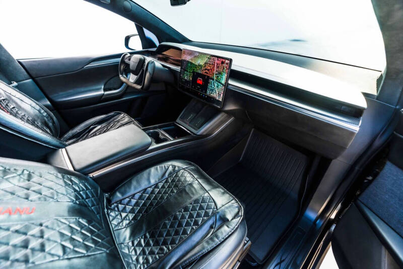 2022 Tesla Model X Plaid