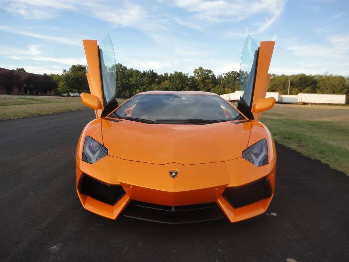 2014 Lamborghini Aventador LP 700-4