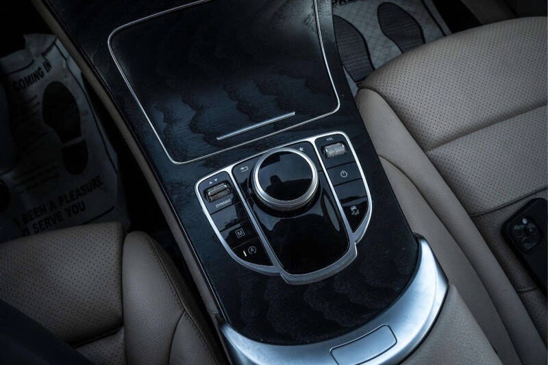 2019 Mercedes-Benz GLC GLC 300 4MATIC