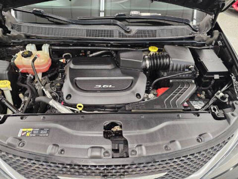 2017 Chrysler Pacifica Touring