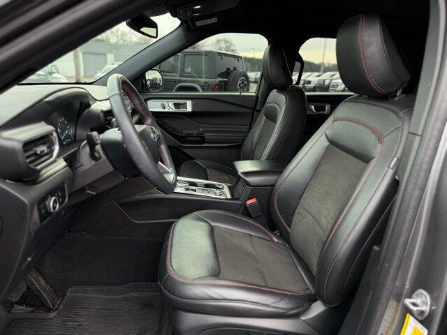 2024 Ford Explorer ST-Line