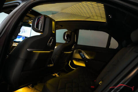 2025 BMW 7 Series 740i