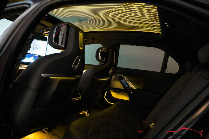 2025 BMW 7 Series 740i